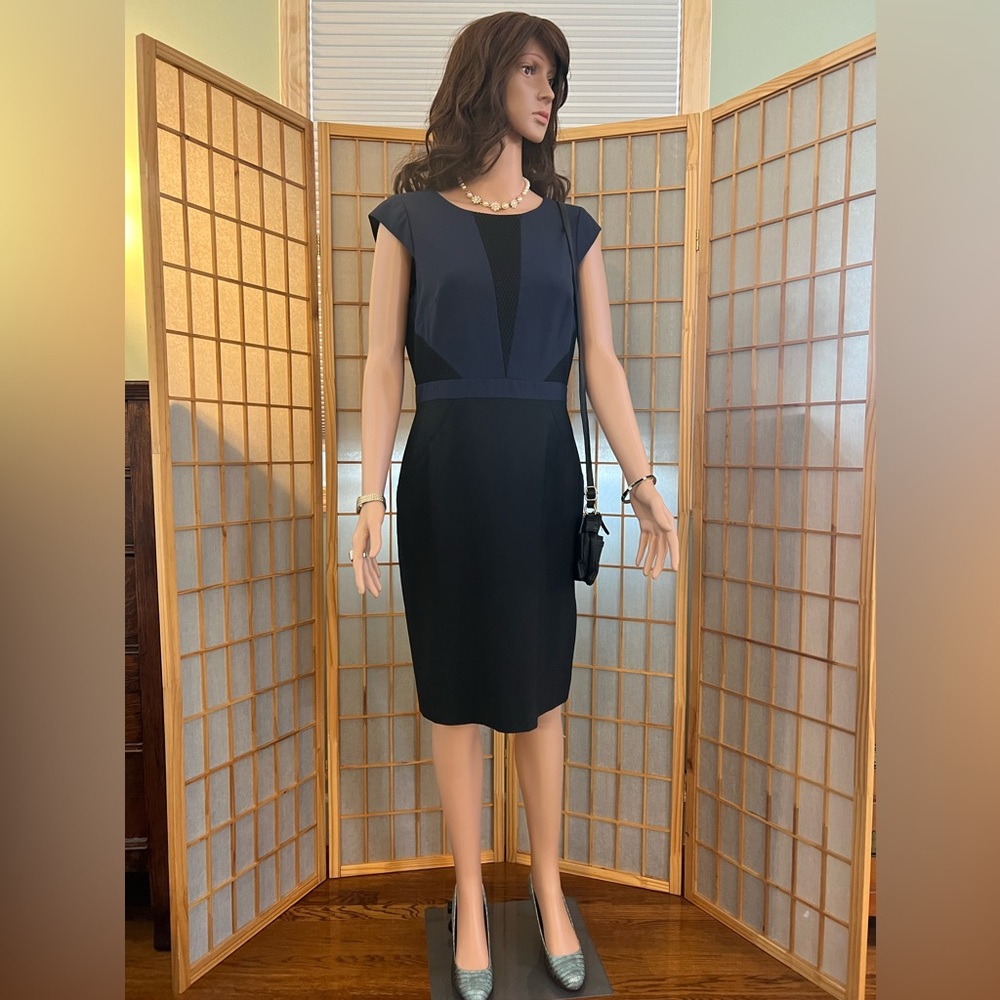 Geometric slimming shape blue and black contrast “Antonio Milani” Dress size 8